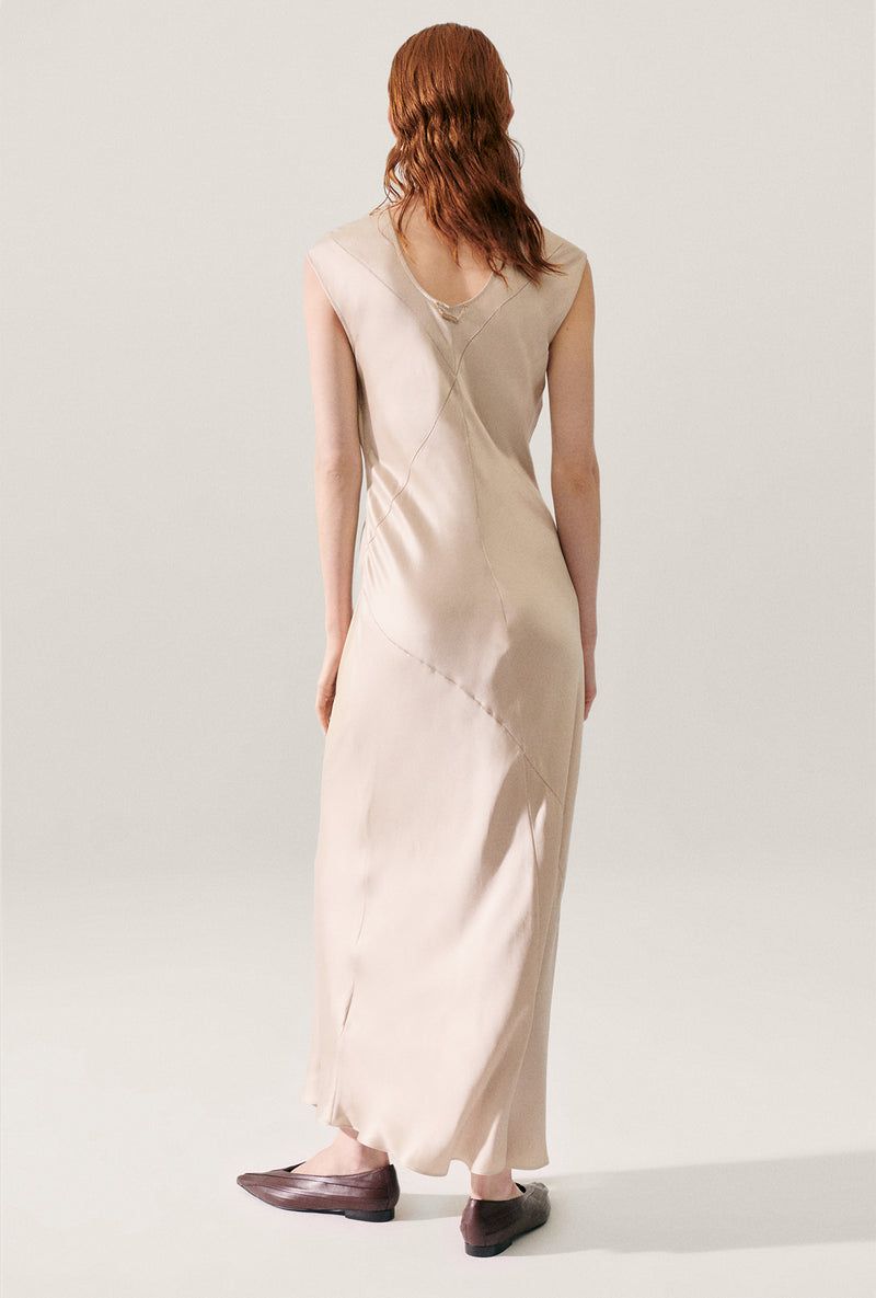 SPLICE SLEEVELESS DRESS HAZELNUT